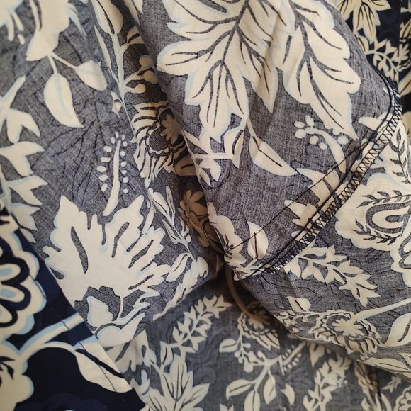 Top and Skirt Coordinating Set A-line, Beautiful floral pattern -NEW without tag - Picture 8 of 10